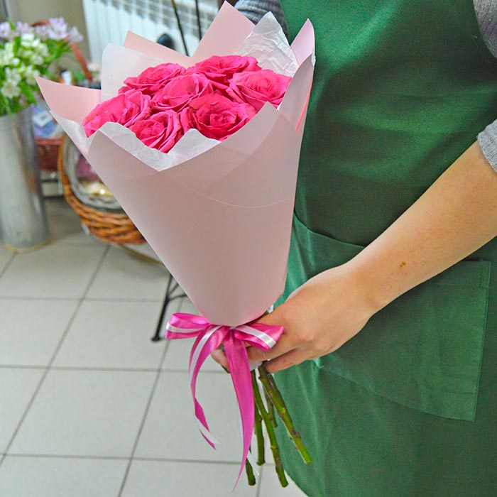 Букет Розовые розы в нежной упаковке